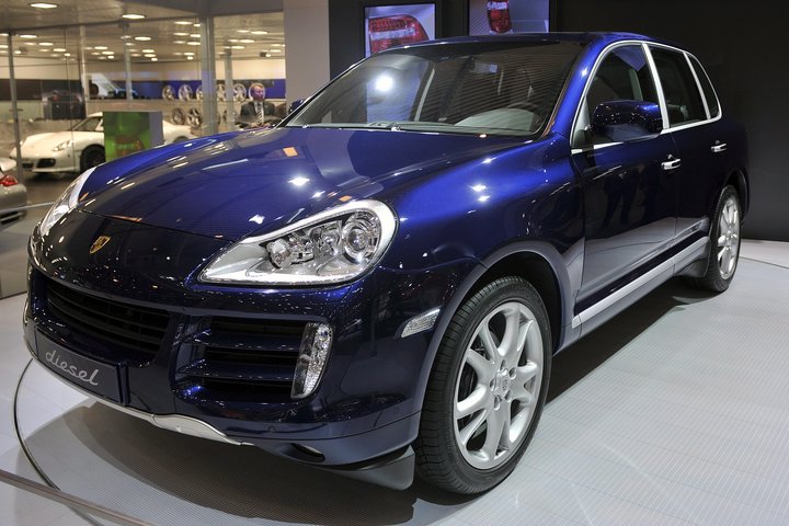 Þriggja lítra Porsche Cayenne dísilbílar verða innkallaðir.