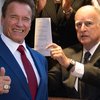 Arnold Schwarzenegger er fyrrverandi ríkisstjóri Kaliforníu sem samþykkti upphaflegu loftslagslögin árið 2006. Jerry Brown, núverandi ríkisstjóri, framlengdi þau í vikunni.
