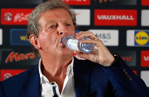 Roy Hodgson tókst að stýra Englendingum heim eins og að drekka vatn.
