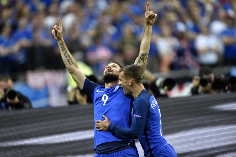 Frakkland reyndist of stór biti fyrir íslensku hermennina. MYND/EPA