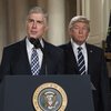 Neil Gorsuch flytur ávarp eftir að tilkynnt var um að hann yrði hæstaréttardómari í Bandaríkjunum.