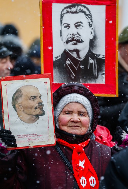 Stalín er enn í hávegum hafður meðal stuðningsmanna Kommúnistaflokksins í Rússlandi. 