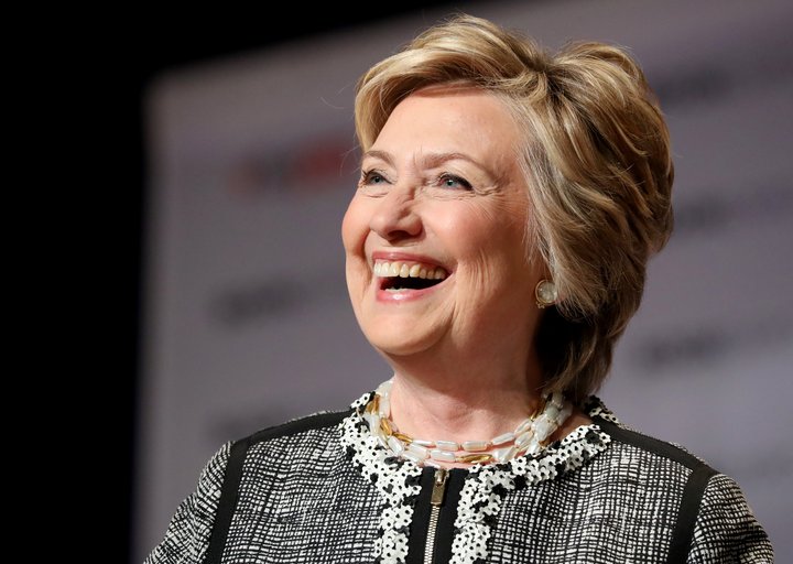 Hillary Clinton hefur skrifað bók um upplifun sína af forsetakosningunum í fyrra.