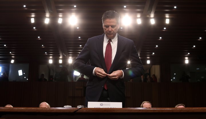 James Comey var forstjóri FBI þar til Donald Trump lét hann fara í byrjun maí.