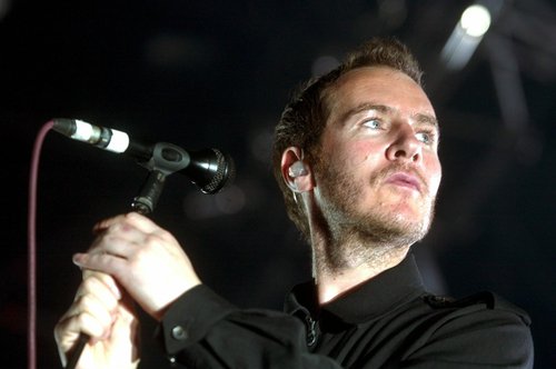 Robert Del Naja, einn liðsmanna hljómsveitarinnar Massive Attack, er sagður vera Banksy.