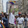 Bill De Blasio, borgarstjóri New York-borgar, sést hér í gleðigöngu hinsegin samfélagins í borginni fyrr í sumar. 