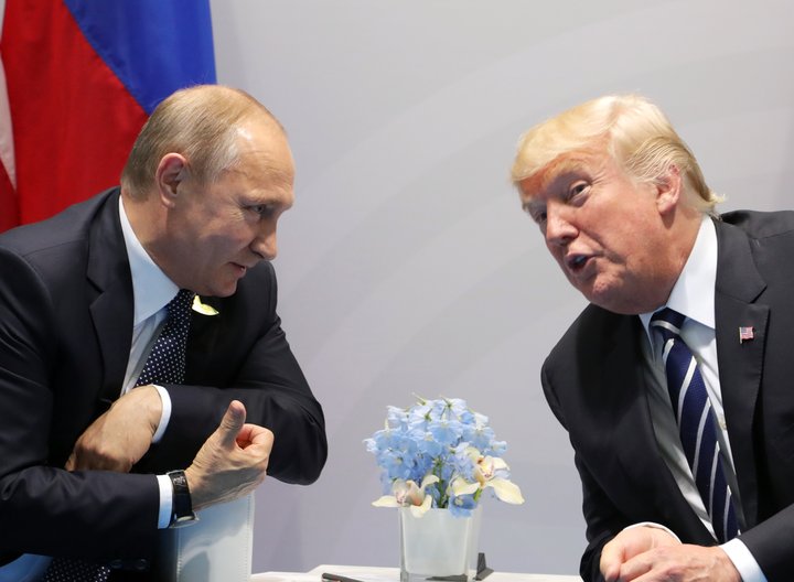 Vladimir Pútín, forseti Rússlands, og Donald Trump, forseti Bandaríkjanna, hittust líka á óformlegum fundi í Hamborg, að því er kemur fram í The New York Times.