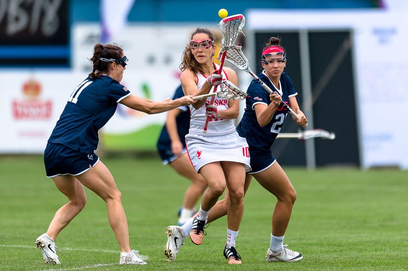 Háfleikur (e. lacrosse) líkist hokkí og íshokki. Mynd: EPA