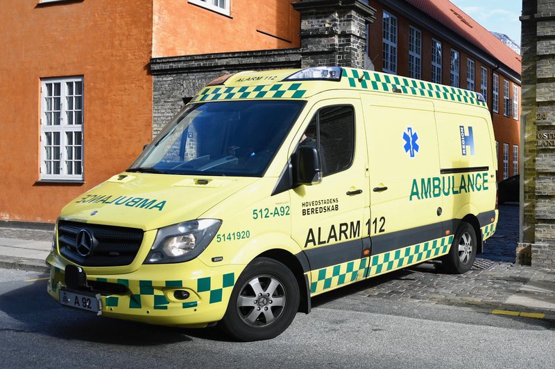 Í Danmörku er rekstur sjúkrabíla í höndum einkafyrirtækja, reksturinn jafnan boðinn út til nokkurra ára í senn. Mynd: EPA