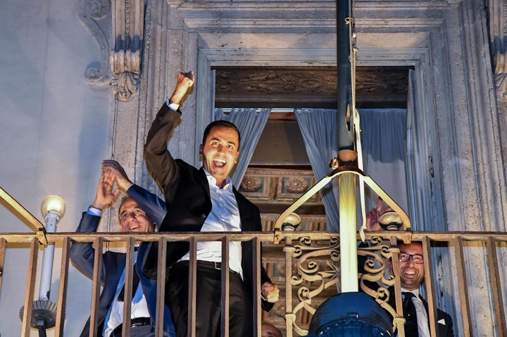 Luigi Di Maio, atvinnuráðherra Ítalíu og leiðtogi Fimmstjörnuhreyfingarinnar, síðasta fimmtudagskvöld.