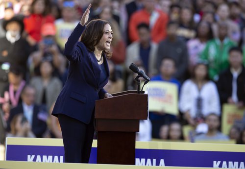 Engin kona hefur komist jafn hátt í embættismannakerfi Bandaríkjamanna og Kamala Harris. Mynd: EPA