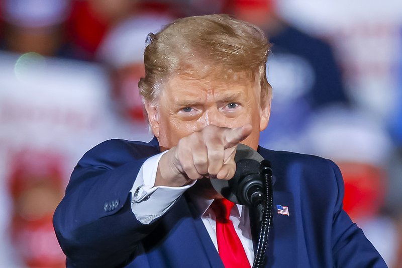 Forsetatíð Donalds Trump lýkur á morgun, þriðjudag. Mynd: EPA