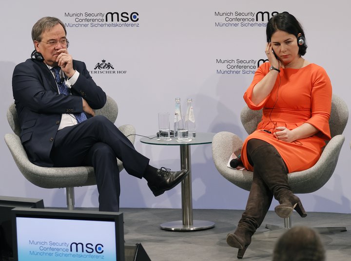 Armin Laschet og Annalena Baerbock. Telja má nánast öruggt að annað þeirra verði næsti kanslari Þýskalands.