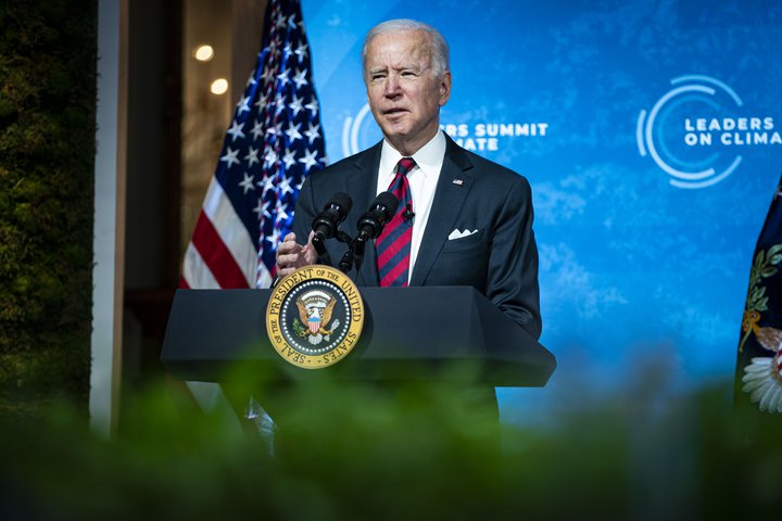 Biden bauð til leiðtogafundar í vikunni þar sem hann ræddi við leiðtoga 40 annarra ríkja í gegnum fjarfundabúnað.