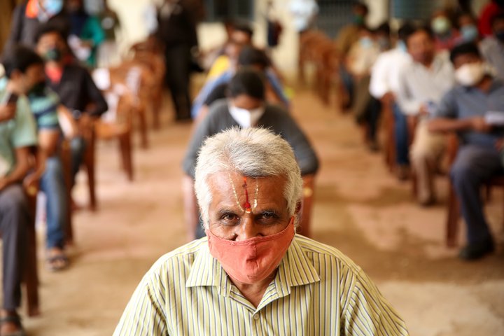 Reynt hefur verið að hraða bólusetningum á Indlandi en þar býr um milljarður manna.