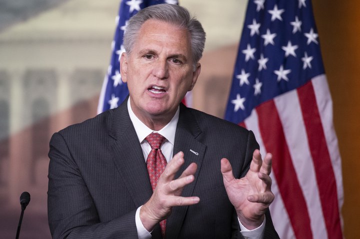 Kevin McCarthy setti málþófsmet í fulltrúadeild Bandaríkjaþings í nótt.