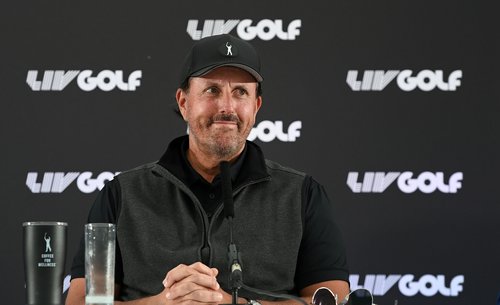 Phil Mickelson er einn þekktasti kylfingur heims. Hann tekur þátt í LIV-mótaröðinni. Mynd: EPA