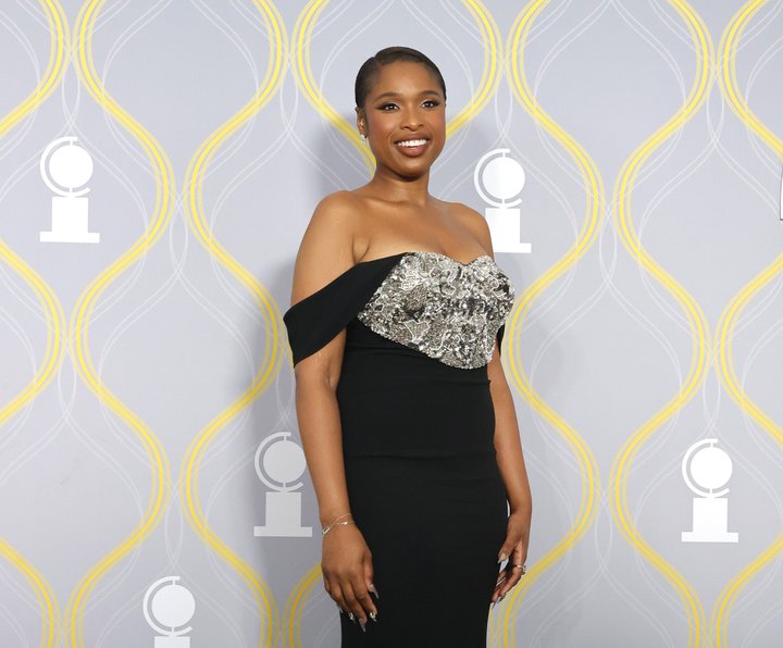 Jennifer Hudson á rauða dregli Tony-verðlaunanna á sunnudagskvöld.