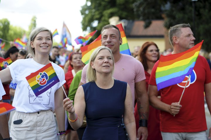 Magdalena Andresson, forsætisráðherra Svíþjóðar, í gleðigöngu í Stokkhólmi sem fór fram í byrjun þessa mánaðar.