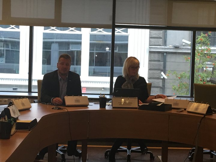 Guðlaugur Þór Þórðarson og Vigdís Hauksdóttir kynntu skýrsluna í gær.