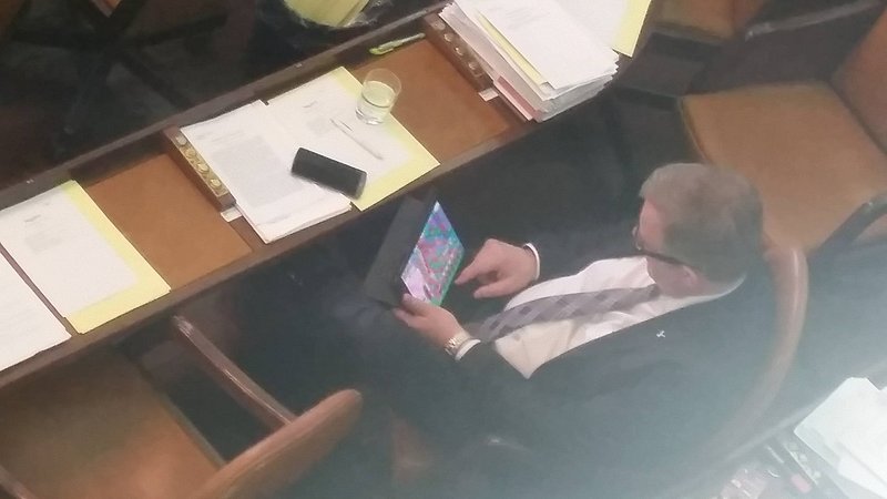 Jón Gunnarsson í tölvuleik. 