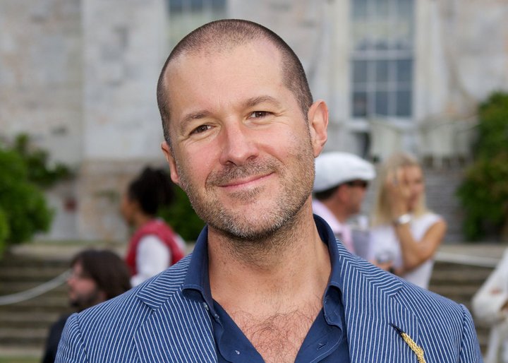 JonathanIve101217
