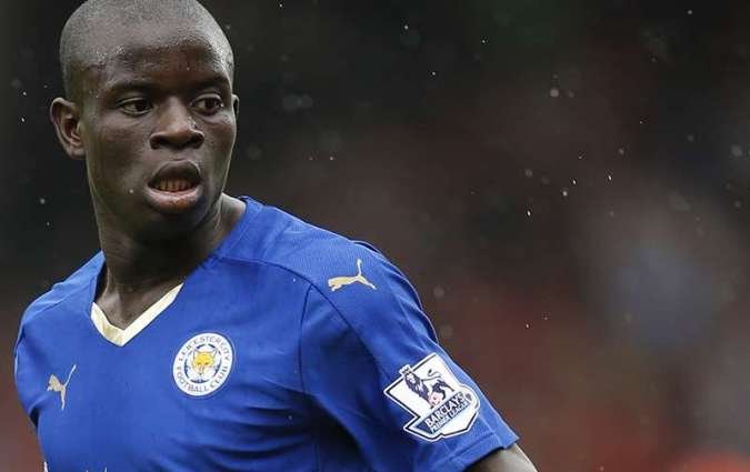 Kanté reyndist lykilmaður hjá Leicester á tímabilinu. Steve Walsh, aðstoðarmaður Ranieri, krafðist þess að hann yrði keyptur. „Kanté, Kanté, Kanté“ á hann að hafa sagt. Mynd: EPA.