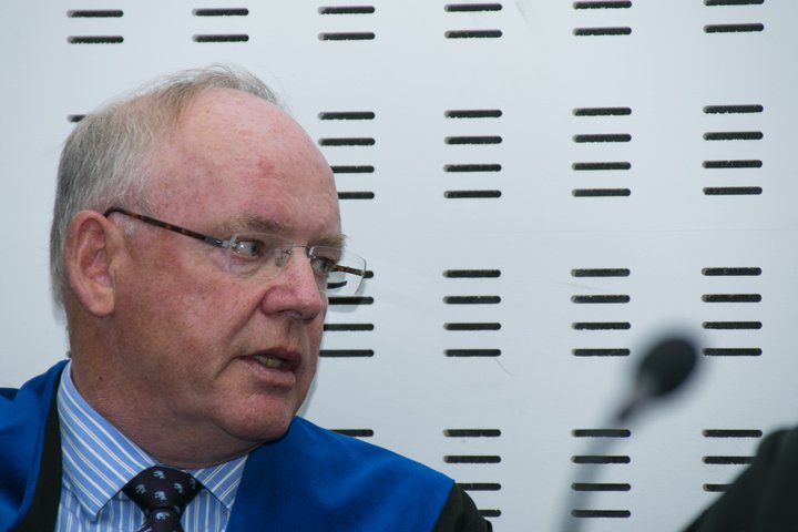 Gestur Jónsson og samstarfsmaður hans til margra ára, Ragnar H. Hall, voru dæmdir til réttarfarssektar fyrir að segja sig frá Al Thani-málinu 2013.