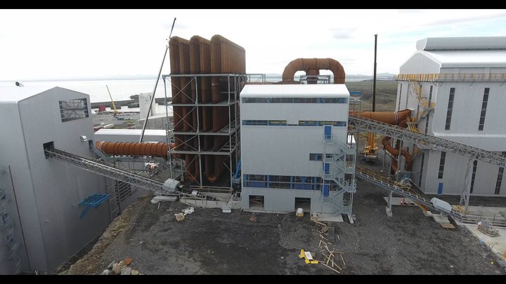 Ross Beaty er starfandi stjórnarformaður Alterra Power