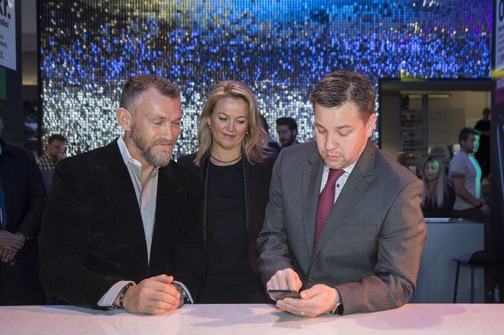 Björgólfur Thor Björgólfsson, stofnandi Nova, Liv Bergþórsdóttir forstjóri Nova og Hugh S. Short, stofnandi og stjórnarformaður Pt Capital.