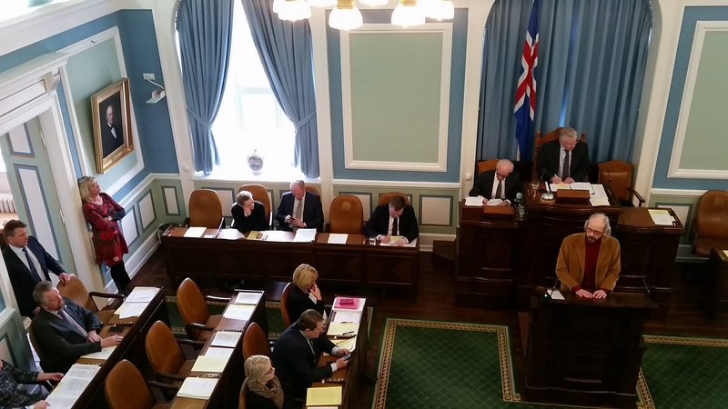 Óttarr Proppé, formaður Bjartrar framtíðar, sagði Sigmundi að segja af sér. 