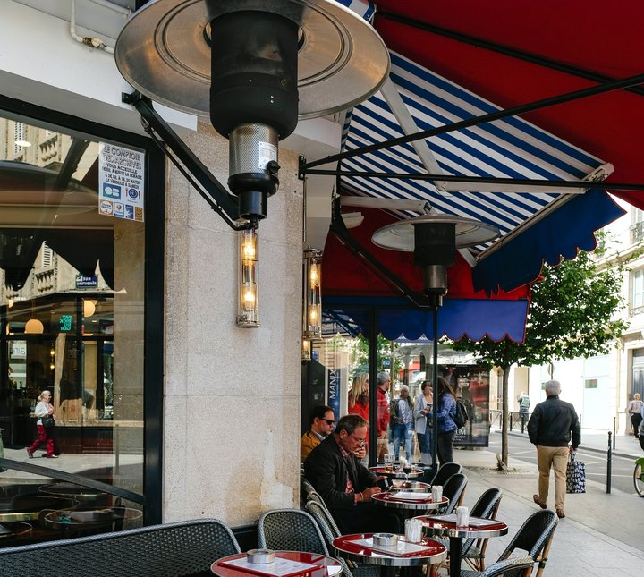 Gashitarar heyra brátt sögunni til á útisvæðum franskra kaffihúsa.