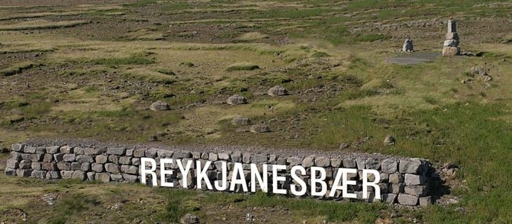 reykjanesbaer.000.jpg