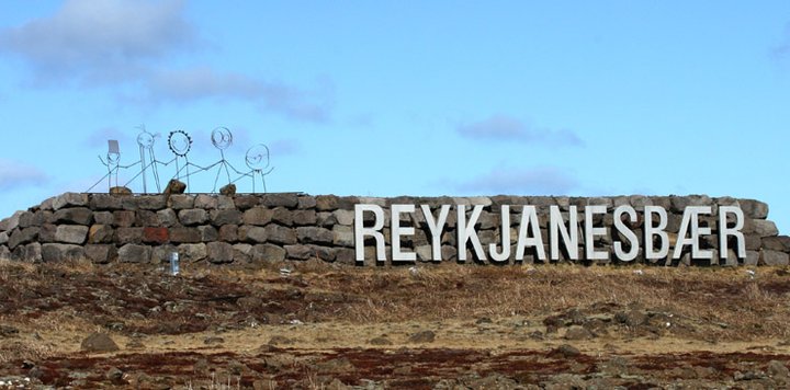 reykjanesbaerskilti.jpg