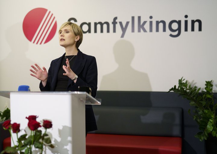 Kristrún Frostadóttir formaður Samfylkingarinnar á blaðamannafundinum í dag.