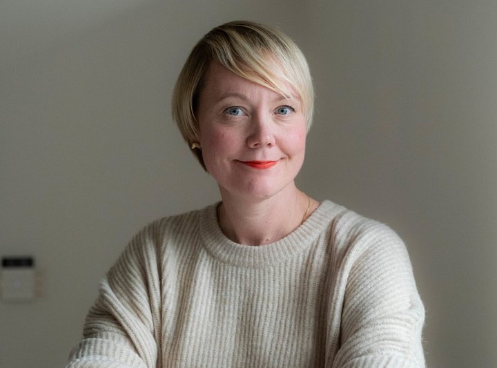 Sigurlína V. Ingvarsdóttir situr í stjórnum smærri og stærri fyrirtækja og segir mikilvægt að fá fjölbreyttar raddir að borðinu. Hún vill að Ísland nýti tækifærin sem felast í núverandi efnahagsástandi og laði til sín þekkingarstarfsmenn erlendis frá.