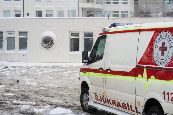 Misnotkun á sterkum verkjalyfjum getur haft alvarlegar afleiðingar. Þeir sem eru háðir slíkum lyfjum eru 40 sinnum líklegri til að þróa með sér heróínfíkn.