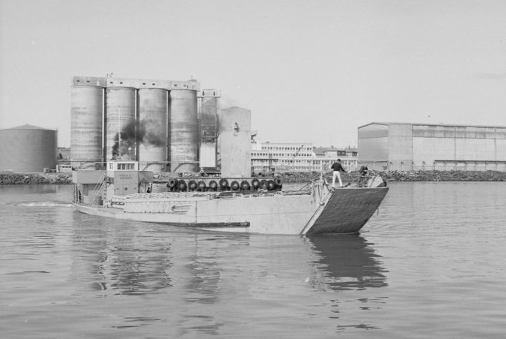 Sementsverksmiðja ríkisins, fyrstu árin í myndum Ólafs Árnasonar og Jóhannesar Gunnarssonar. Sýning á skjá á Bókasafni Akraness.