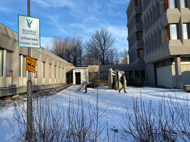Frá sýnatökumiðstöð heilsugæslunnar á höfuðborgarsvæðinu við Suðurlandsbraut.