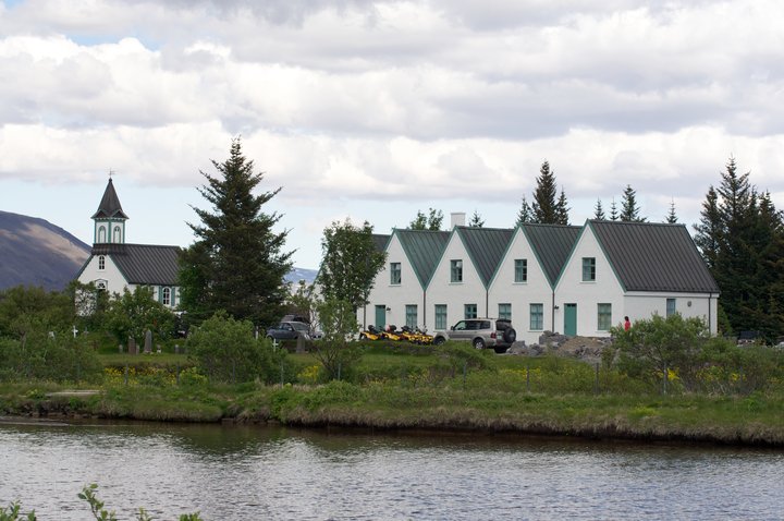 kirkjan þingvellir