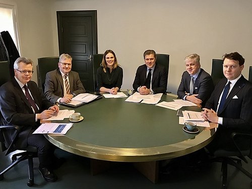 Þjóðhagsráð á fundi sínum 6. apríl.