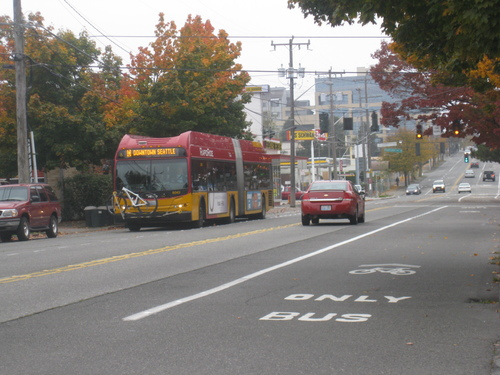 RapidRide vagn í Seattle. Mynd: Kelly Blynn