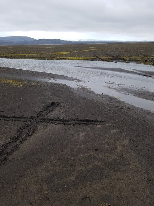 Ekið var yfir lækjarsytrur í Vonarskarði. Mynd: Vatnajökulsþjóðgarður