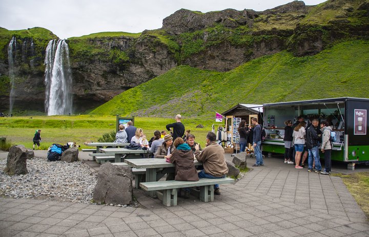 vi-seljalandsfoss_14357076178_o.jpg