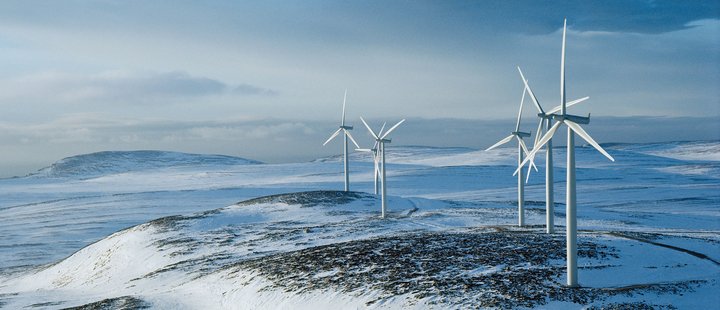 Í orkuverinu yrðu á bilinu 70-100 vindmyllur, sem eru 200 metra háar aflstöðvar hver fyrir sig. Myndin er frá vindorkuveri í Svíþjóð